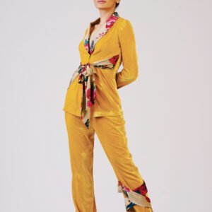 Valvet coat with trouser added with belt