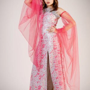 Slit Gown with detachable exegerated sleeves