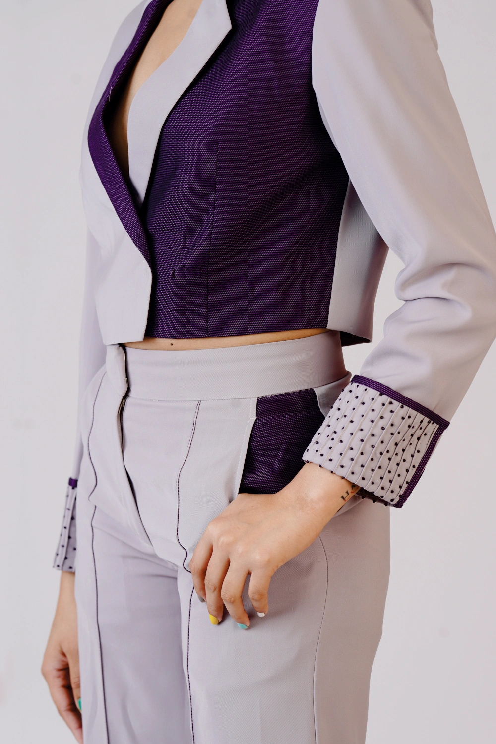 Women’s Color-Block Blazer & Wide-Leg Trouser Set - Image 5