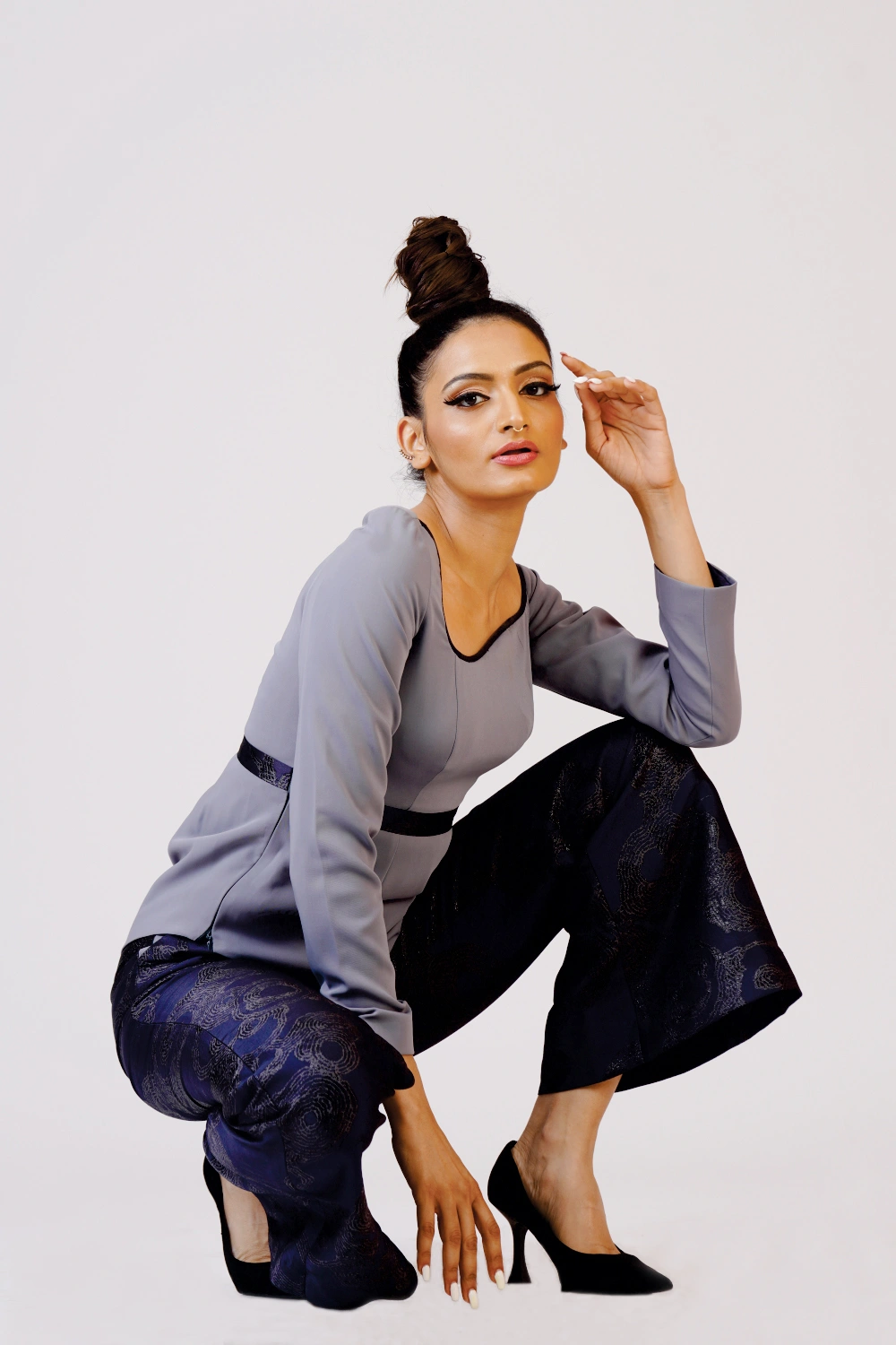 One-Shoulder Flared Trouser Set - Image 7