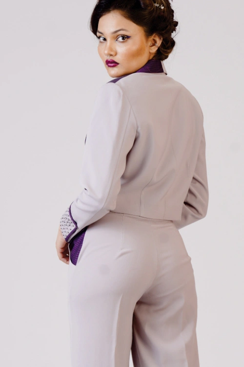 Women’s Color-Block Blazer & Wide-Leg Trouser Set - Image 3