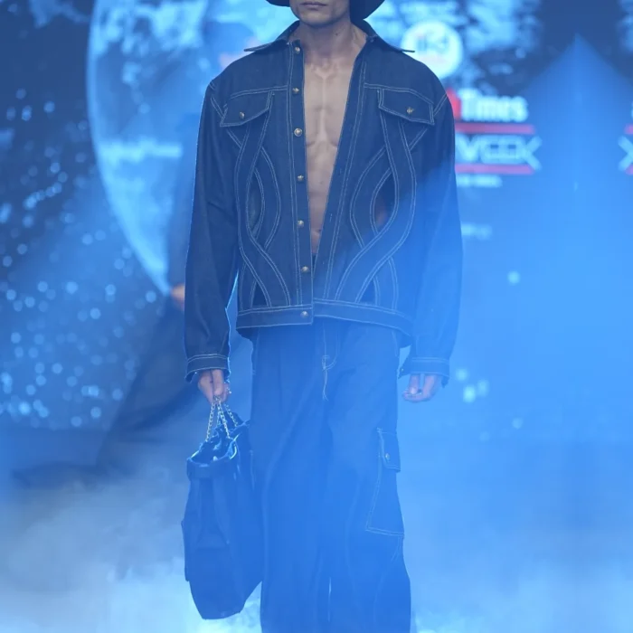 Men’s midnight blue denim utility jacket and wide-leg cargo trouser set by Vestito Exclusiva